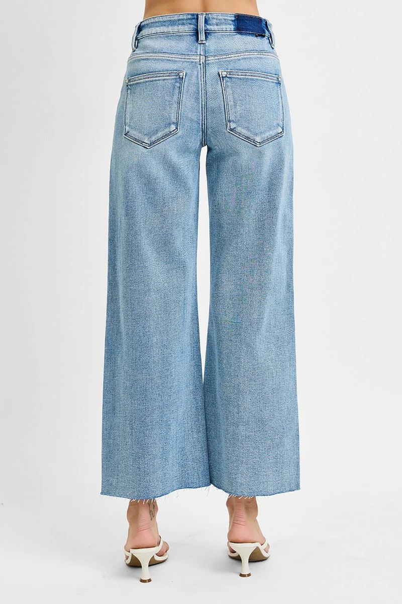 Risen Mid Rise Crop Wide Leg Jeans – Light Wash - Image 3